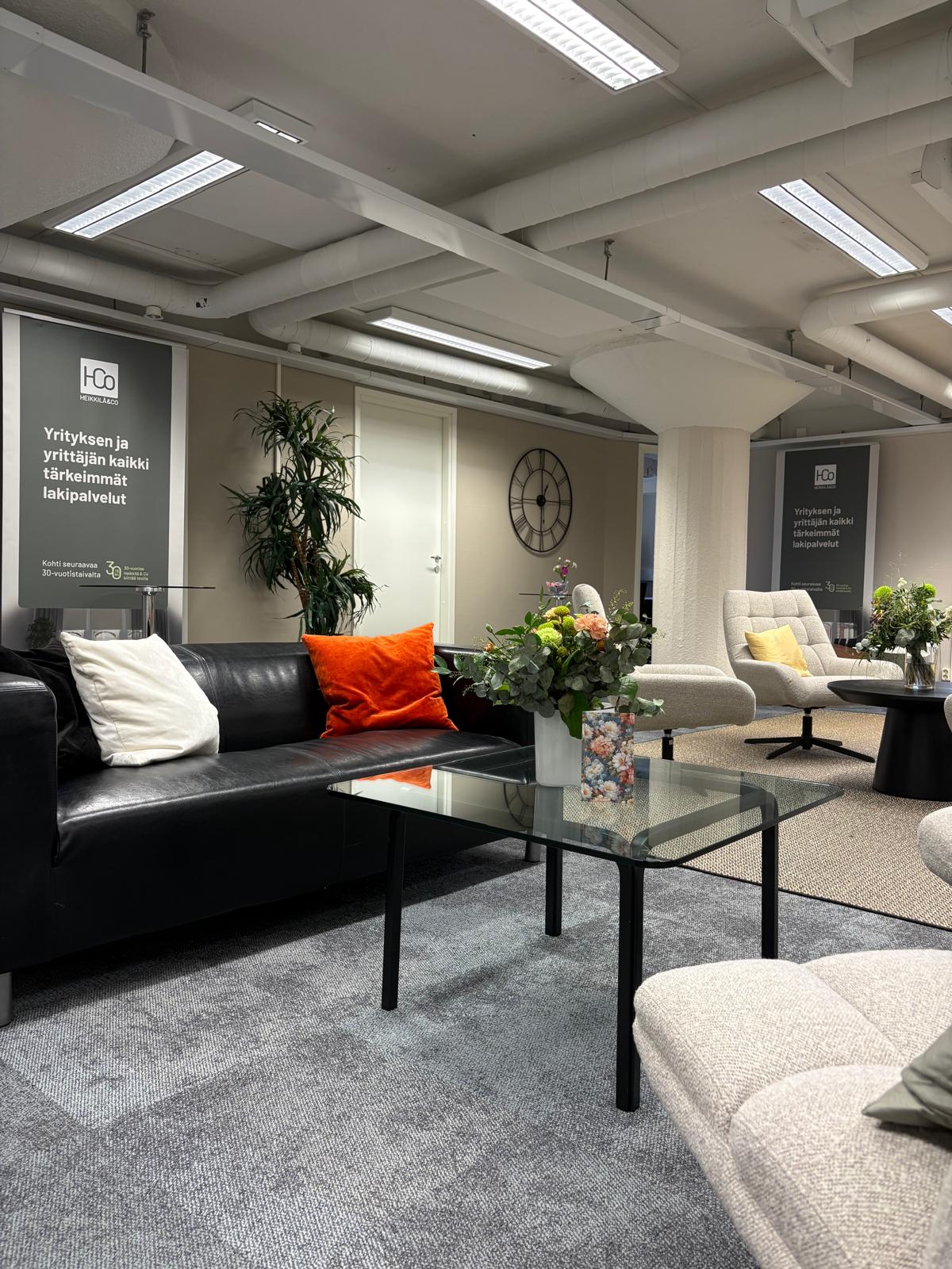 Lakiasiaintoimisto Heikkilä & Co, Turku — M Interior sisustussuunnittelu
